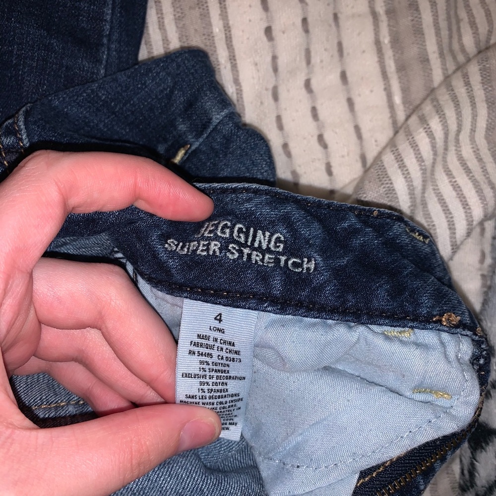 AEO super stretch jeggings - size 4 (long) - Picture 2 of 4